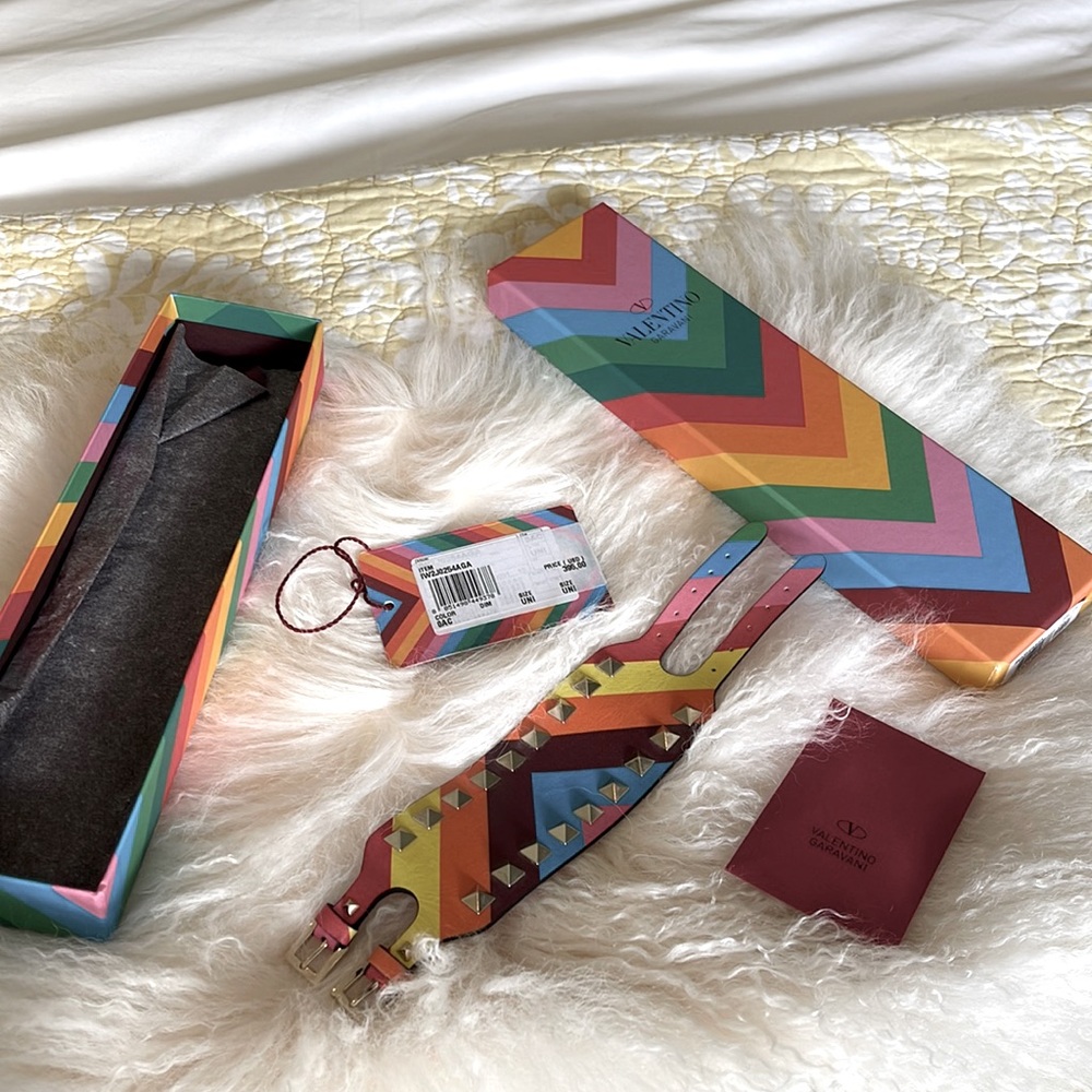 Valentino “rare” thick bracket cuff